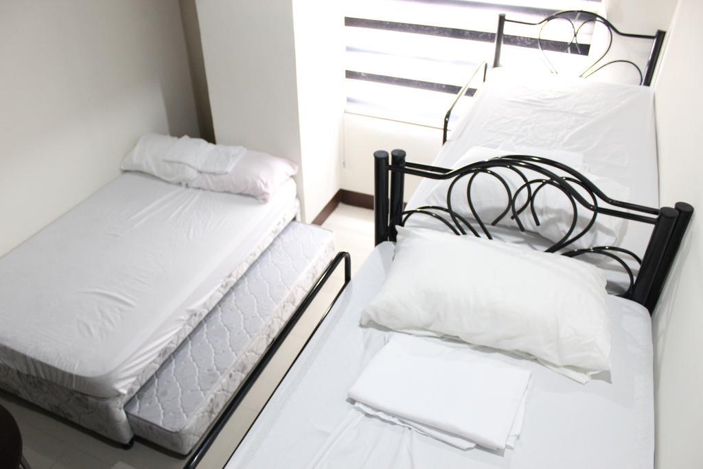 Feel Great Stay Condotels - San Marino Cebu Exterior foto