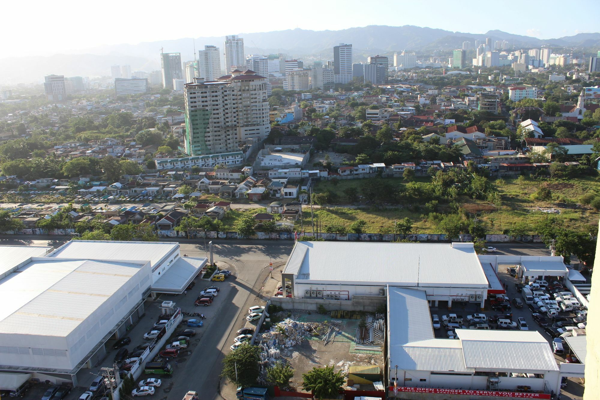 Feel Great Stay Condotels - San Marino Cebu Exterior foto