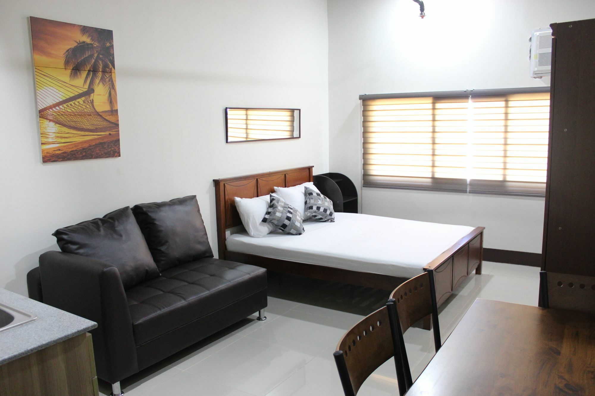 Feel Great Stay Condotels - San Marino Cebu Exterior foto