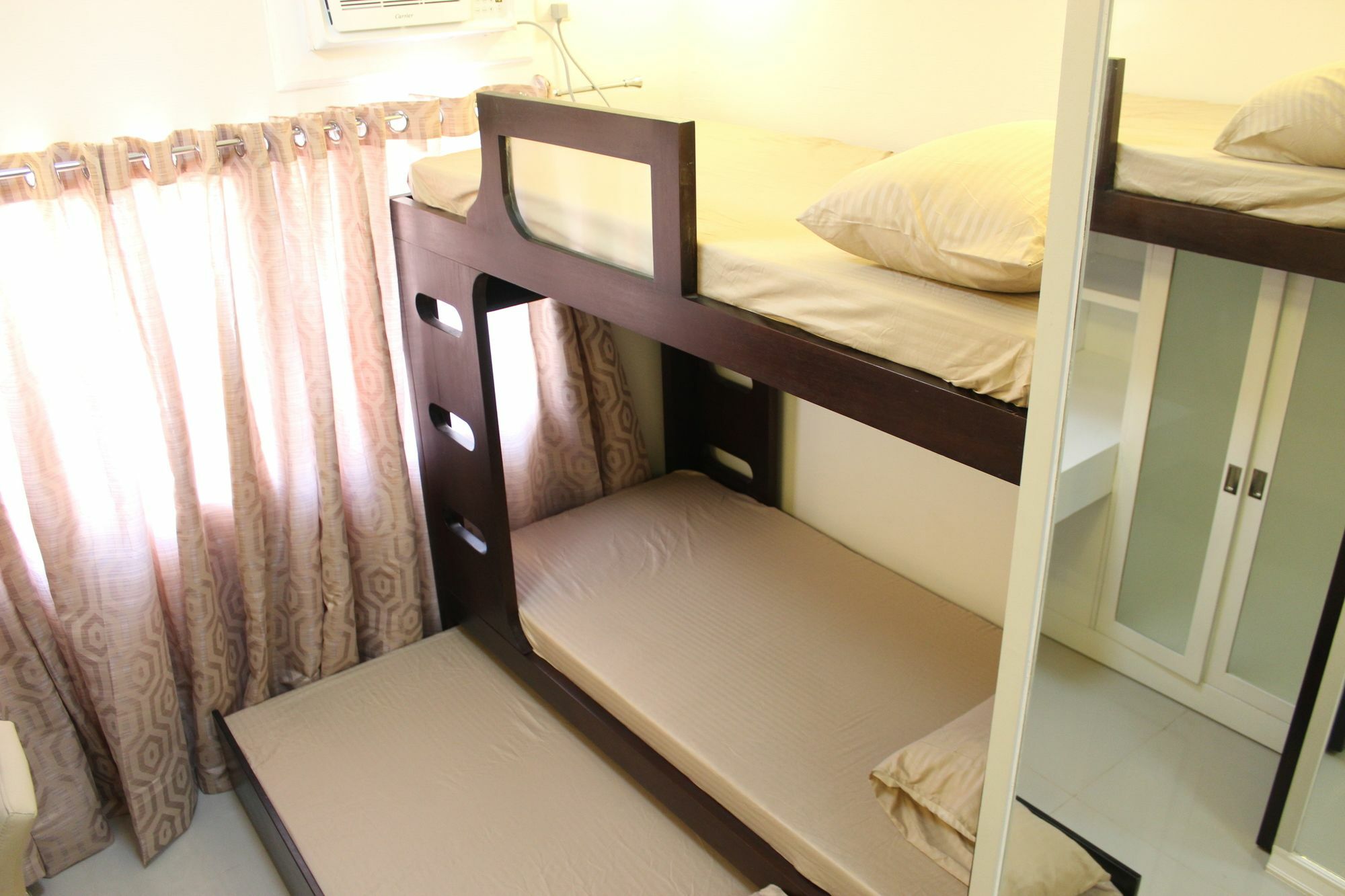 Feel Great Stay Condotels - San Marino Cebu Exterior foto