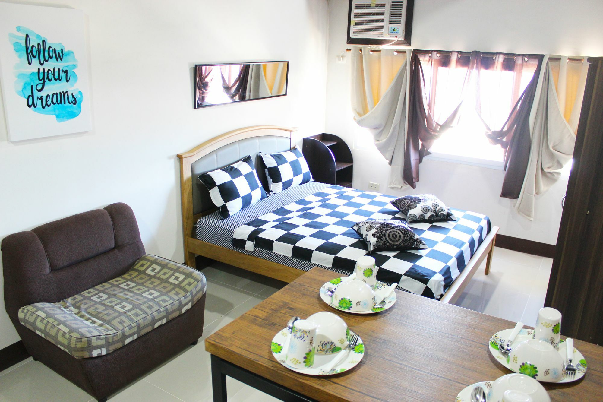 Feel Great Stay Condotels - San Marino Cebu Exterior foto